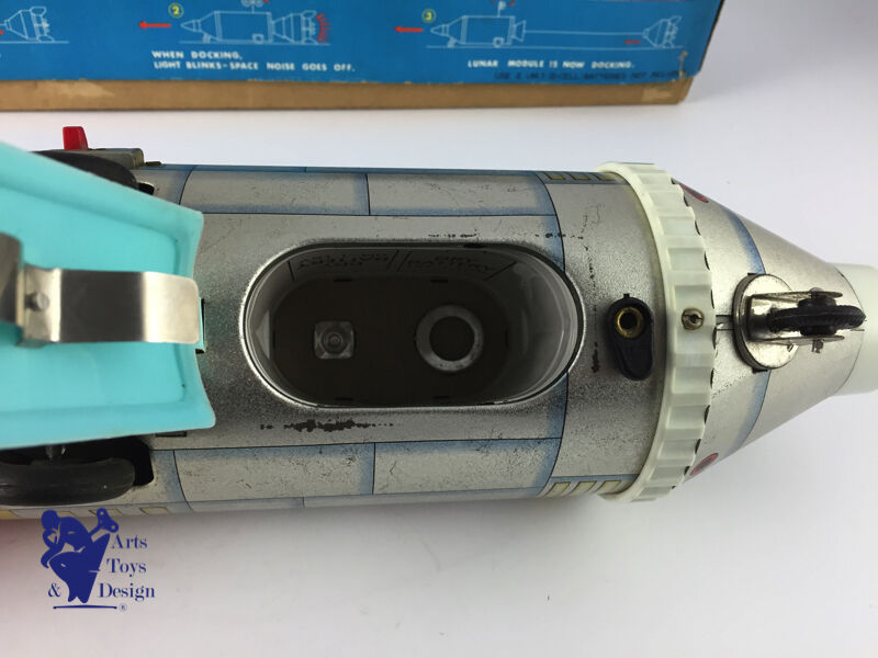 Daiya Space Toy Docking Rocket Made in Japan Battery Op L 42cm