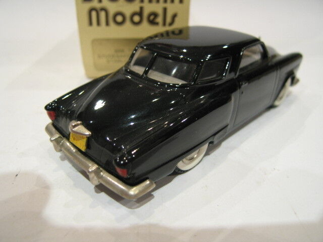 1/43 Brooklin 17 Studebaker Champion Starlight Cup 1952 Black