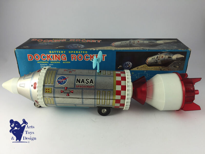 Daiya Space Toy Docking Rocket Made in Japan Battery Op L 42cm
