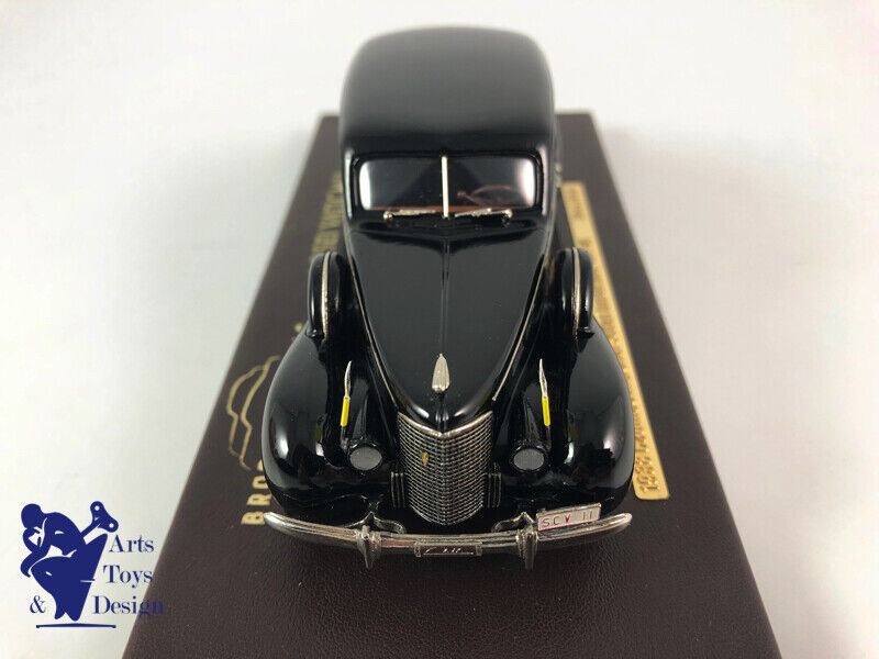 1/43 BROOKLIN MV 06 CADILLAC V8 SERIES 75 IMPERIAL TOURING SEDAN 1938 VATICAN
