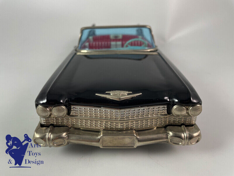 Antique toy Bandai Cadillac Convertible 60 'Model Auto Series Tin friction 30cm
