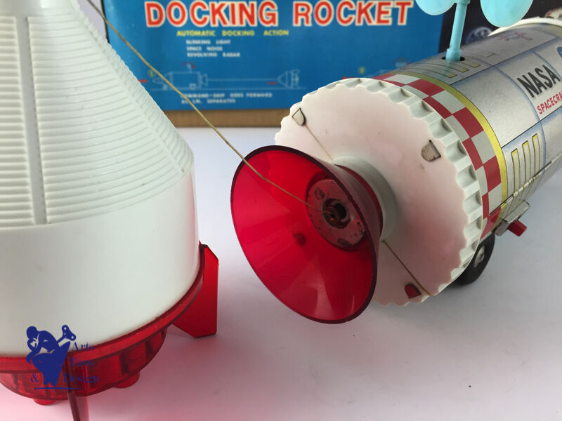 Daiya Space Toy Docking Rocket Made in Japan Battery Op L 42cm