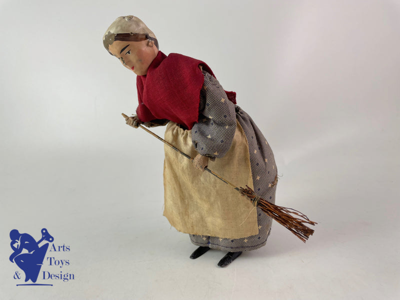 Antique toy Fernand Martin 147 La Portiere circa 1895 h 16.5cm