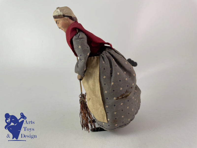 Antique toy Fernand Martin 147 La Portiere circa 1895 h 16.5cm