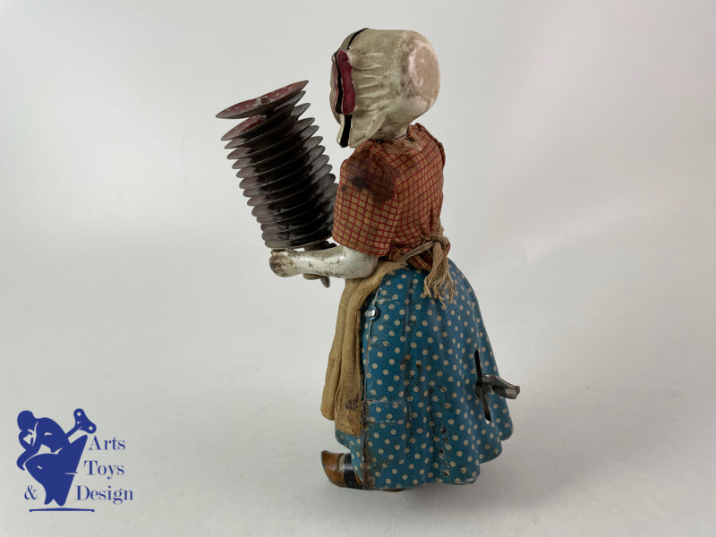 Antique toys Fernand Martin Vebe 260 Madelon from 1919 H 18CM