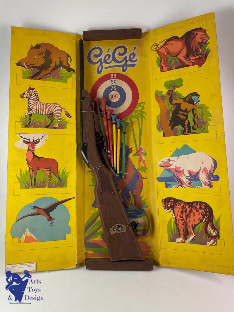 Antique toys Gege luxury box hunting rifle gun arrow circa 1960
