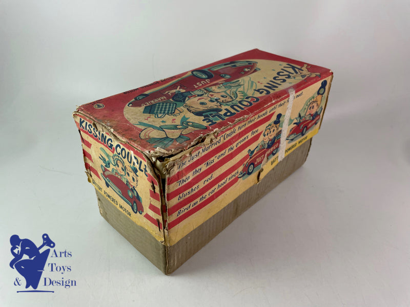 Antique toys Ichida Kissing Couple Just Married in Citroen 27cm 1960