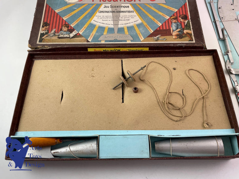 Antique toys scientific Mecavion Standard box 7 planes circa 1935