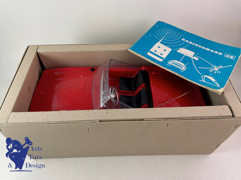 Antique toys JS Car 07 RC No License J Bond 2 ° Type circa 1967 L 38cm