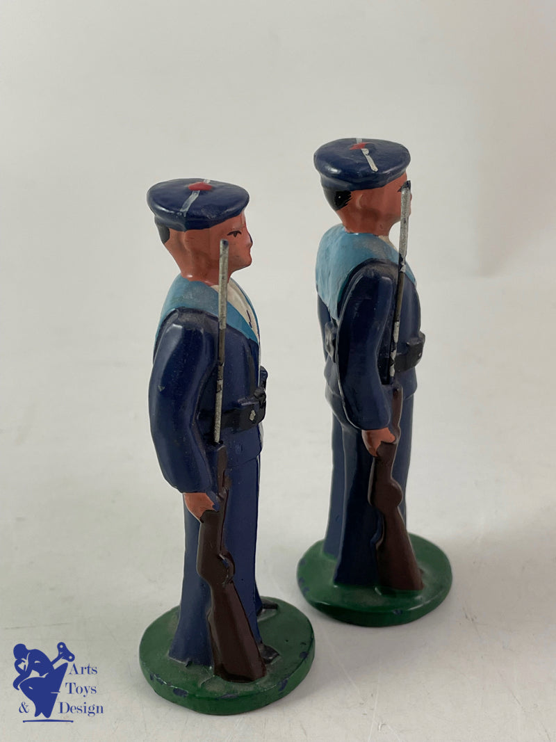 JRD figure sailor standing at attention circa 1935 h 8.5cm 2 pieces