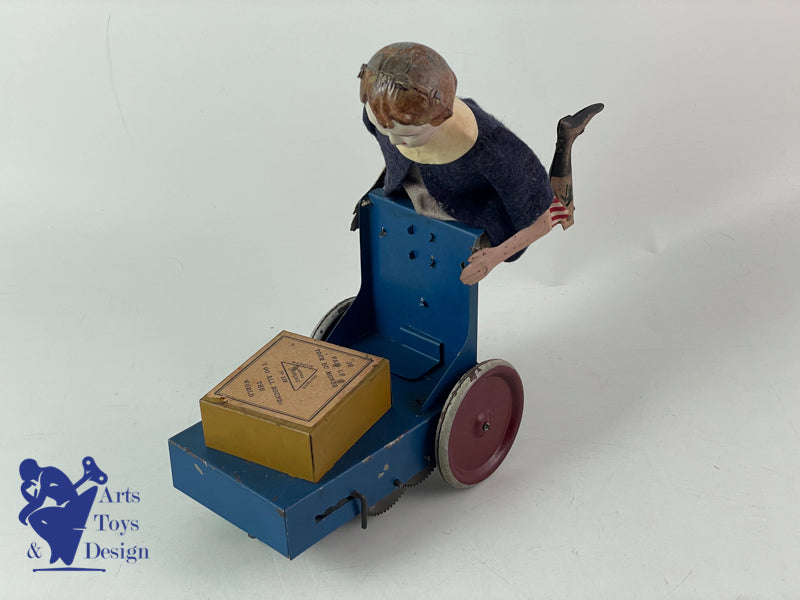 Jouet Fernand Martin 224 Type 1 The Little Delivery man clockwork 1911