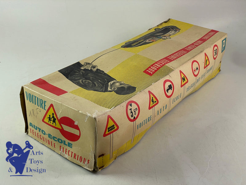FRANCE JOUETS DRIVING SCHOOL CAR REMOTE CONTROL 34cm C.1960