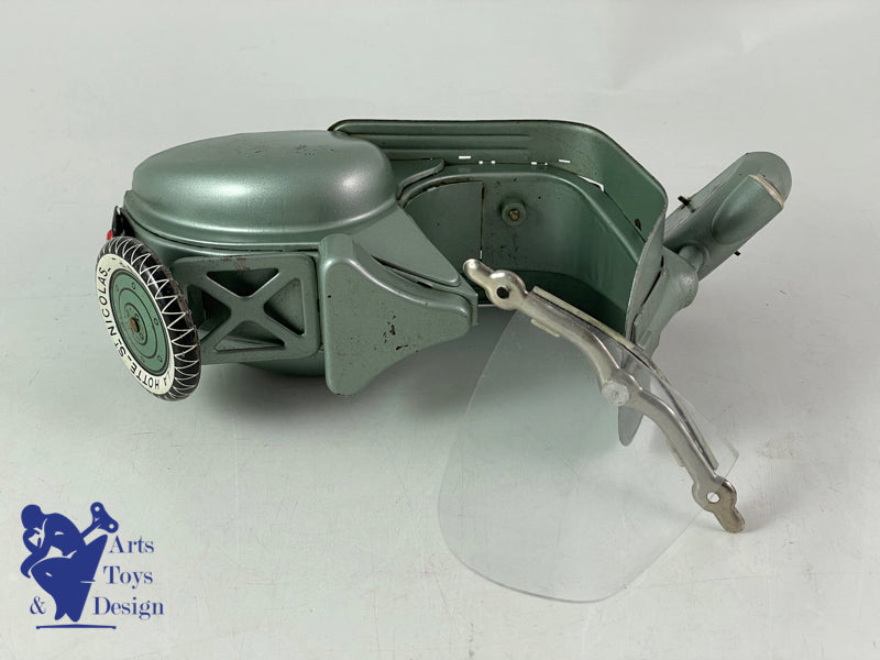 LA HOTTE SAINT NICOLAS SCOOTER VESPA CLOCKWORK 1960