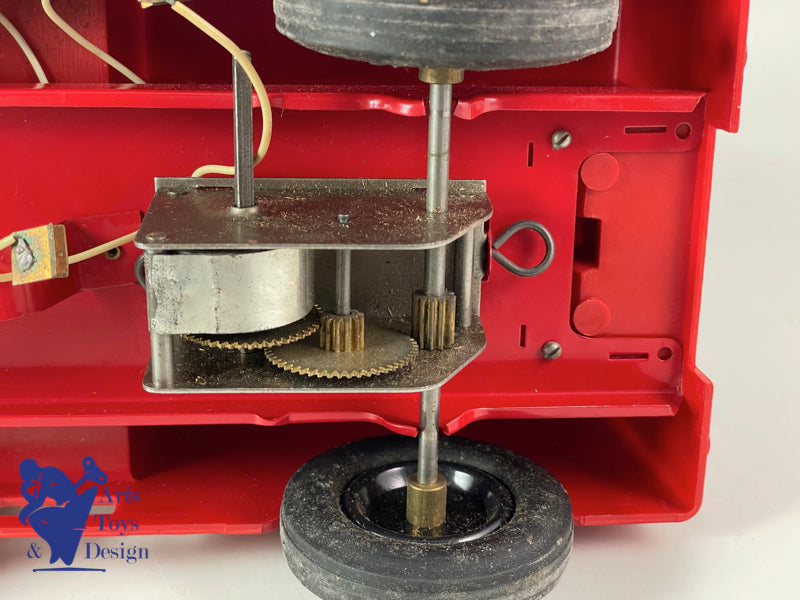 CIJ 9/26 RENAULT SAVIEM FIRE TRUCK CLOCKWORK 1960