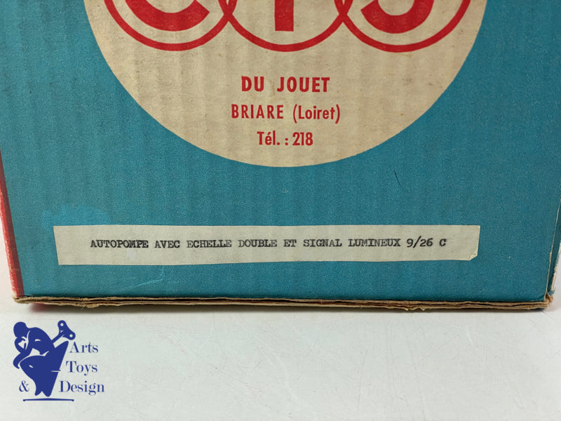 CIJ 9/26 RENAULT SAVIEM FIRE TRUCK CLOCKWORK 1960