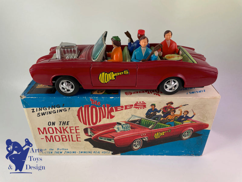 Antique toys ASC Aoshin Monkee Mobile Monkees Pontiac GTO Circa 1967 L 31cm