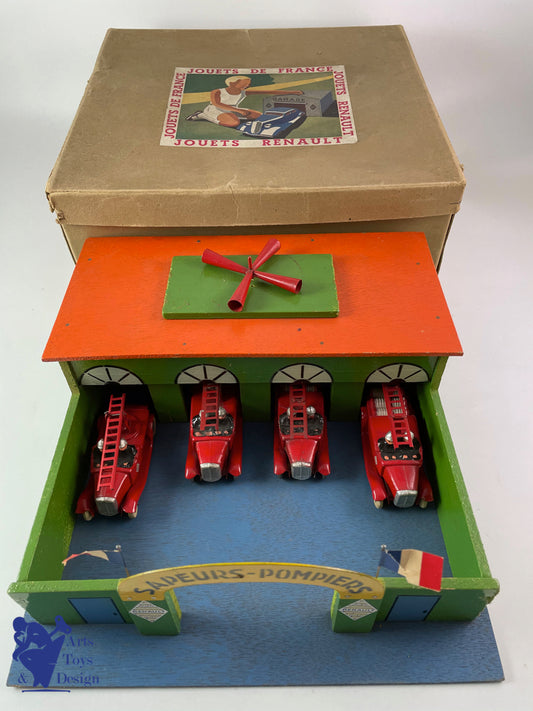 Antique toys CIJ 14/15 Fire station with 4 Renault firetrucks circa 1935