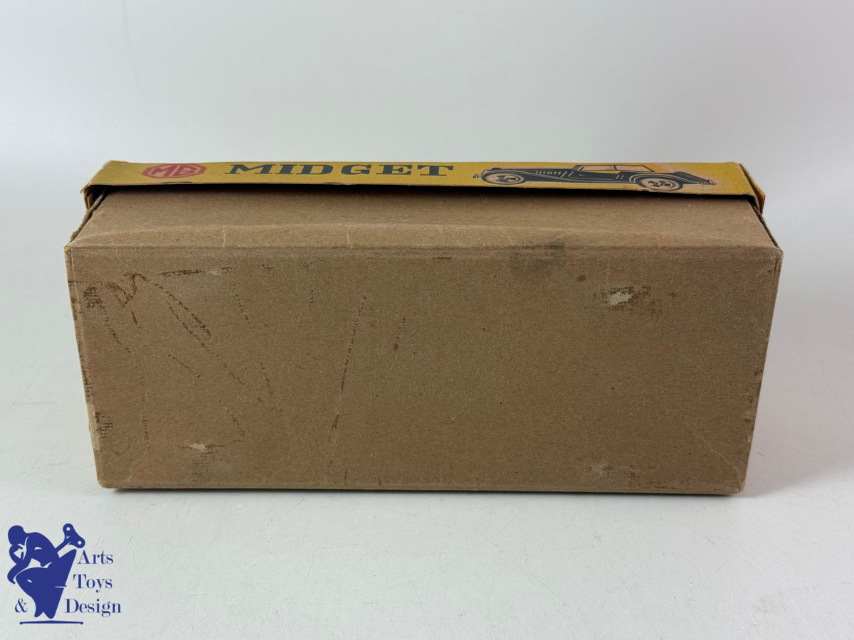 Antique toys BANDAI JAPAN CAR MG MIDGET TF RED FRICTION 21CM 1950