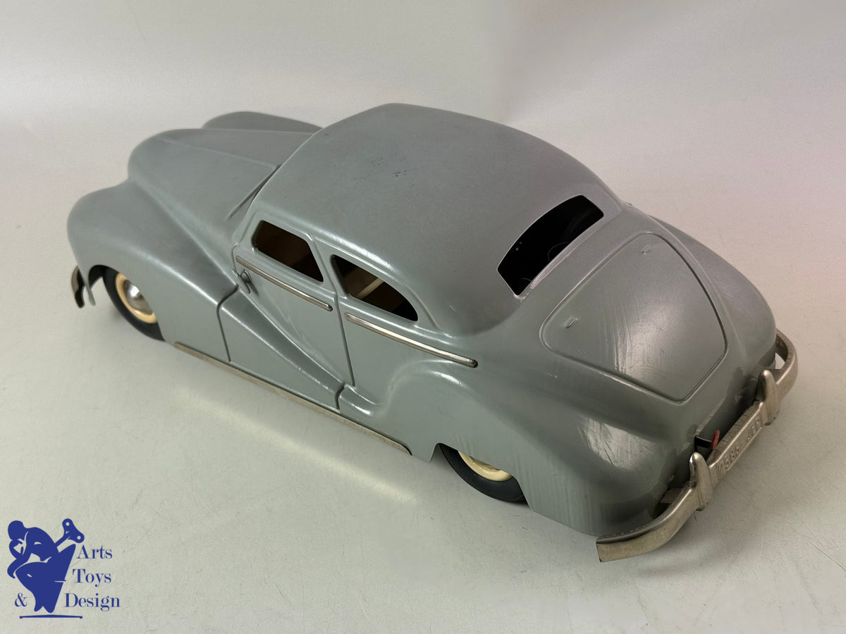 Antique toys JEP 7585 GRAY DELAHAYE CAR CIRCA 1950 34CM CLOCKWORK