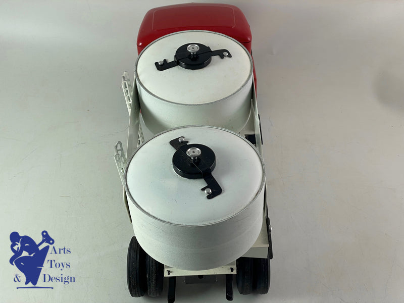 Antique toys CIJ EUROPARC REF 9/31A RENAULT SAVIEM RED CEMENT TRUCK! 1960