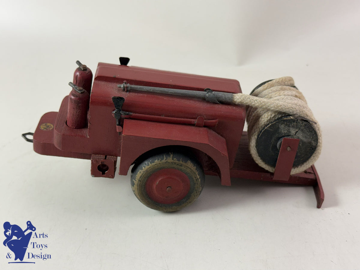 Antique toys JMR LORENZI RARE JEEP WOOD AND STEEL FIREFIGHTER WITH TRAILER L 43CM