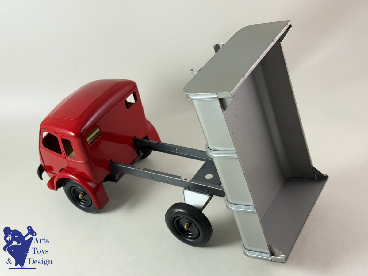Antique toys CIJ 6/34T RENAULT 120CV PULL ALONG 1950 34CM