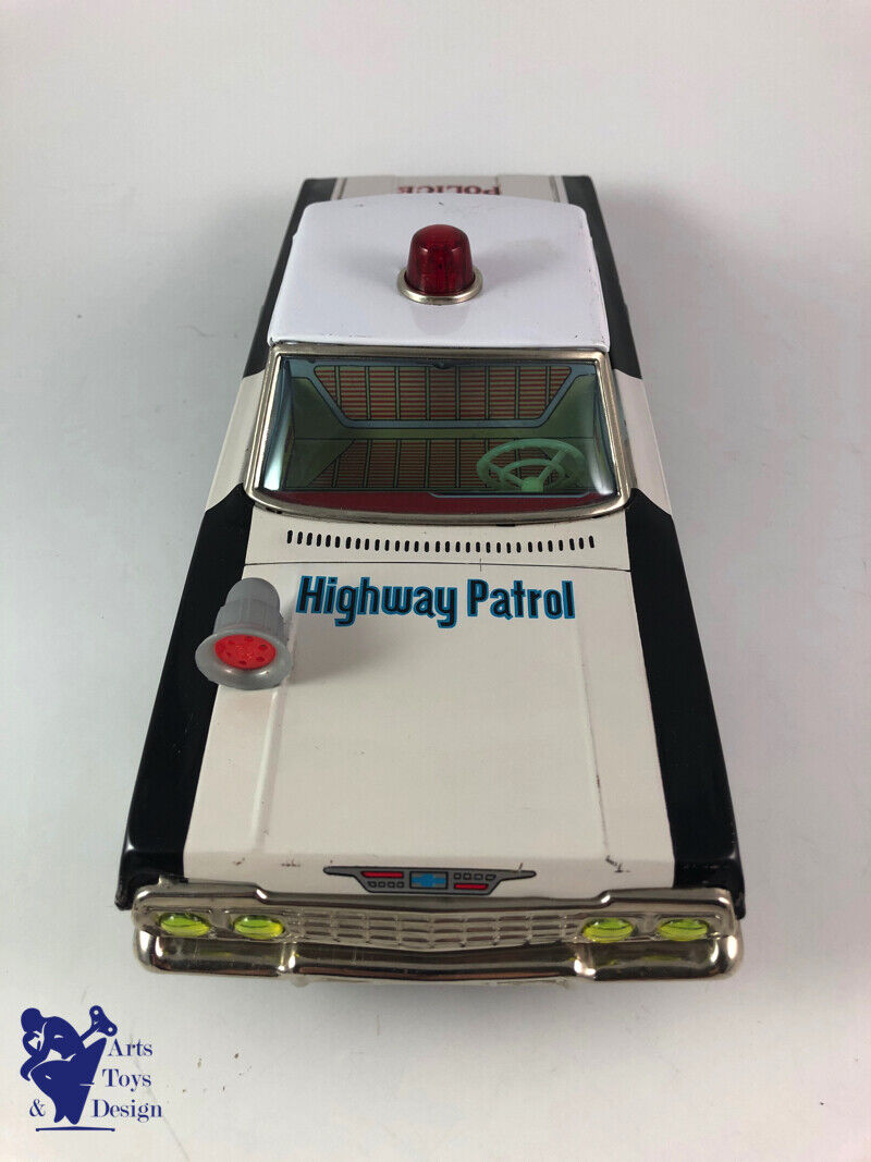 Antique toy Daiya Chevrolet Impala Police Car Battery Operated Tin Japan 35cm