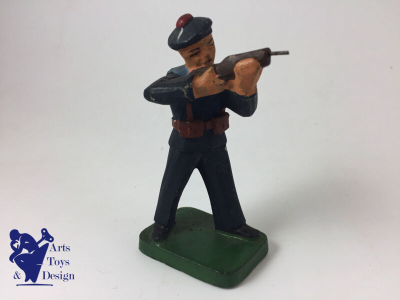 JRD Figure France circa 1935 Sailor soldier shooting w rifle h 9.5cm