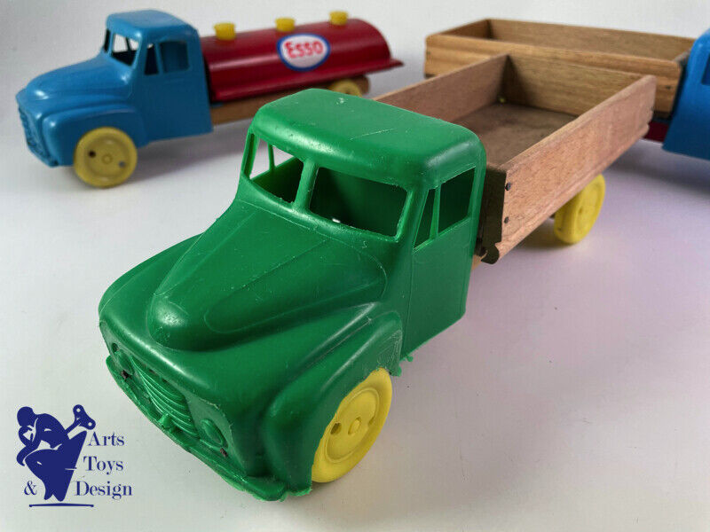 Antique toy Citroen MONNERET JURA LOT OF 3 PLASTIC and WOOD U23 Trucks inc ESSO