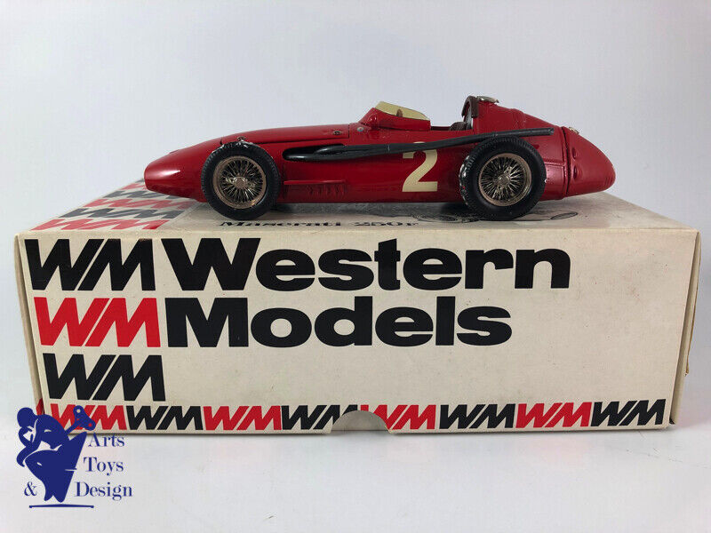 1/24 Western Models WF4 Maserati 250F n ° 2 1957 White Metal with Engine