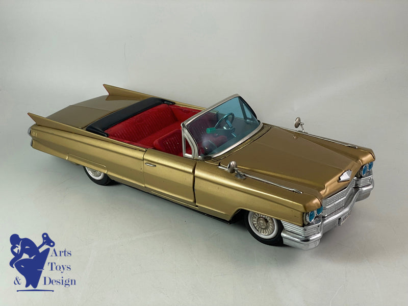 BANDAI JAPAN GOLDEN CADILLAC CONVERTIBLE 42CM ELECTRIQUE